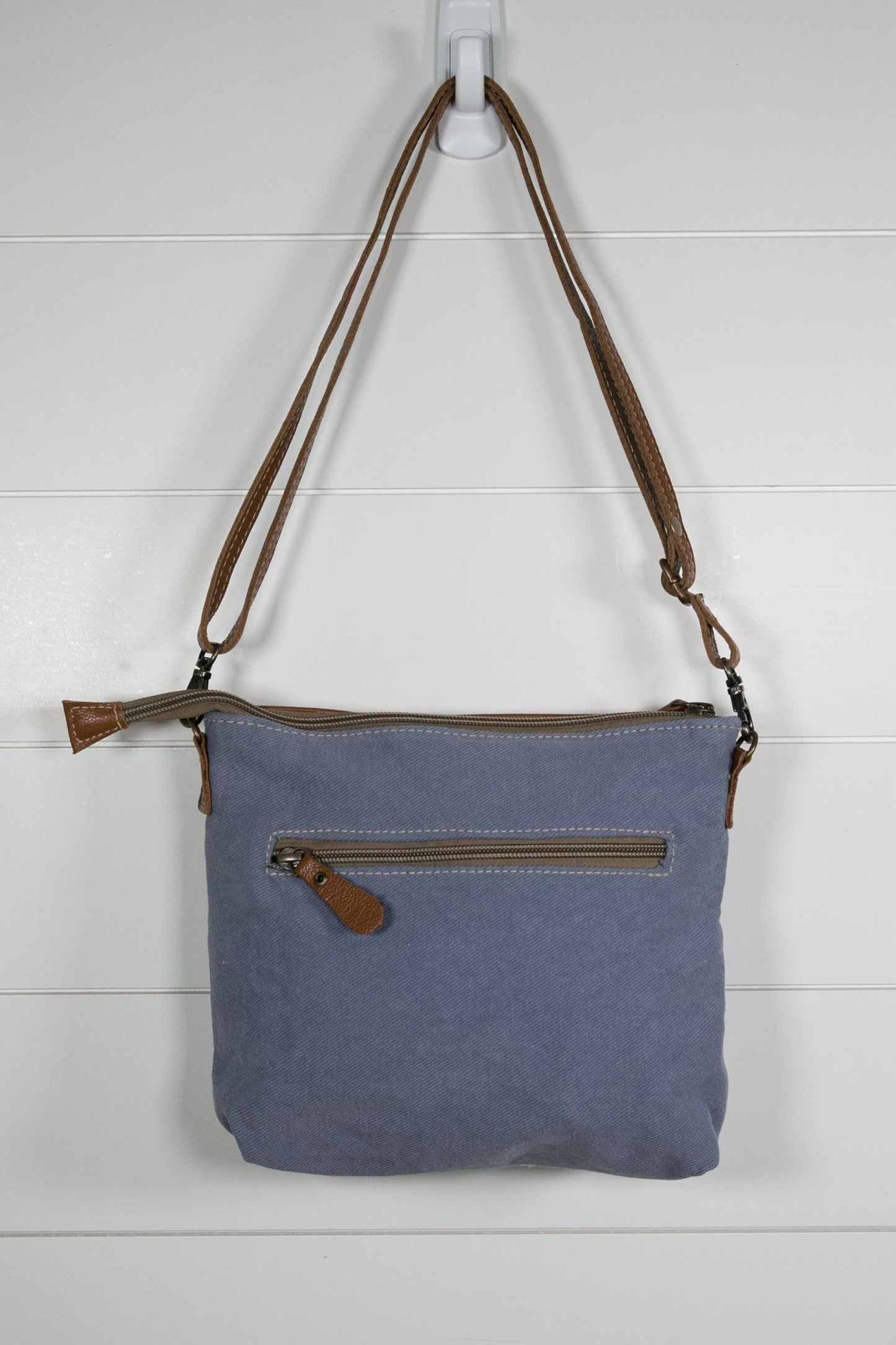 Woven Crossbody Bag in Floral Daisy Print