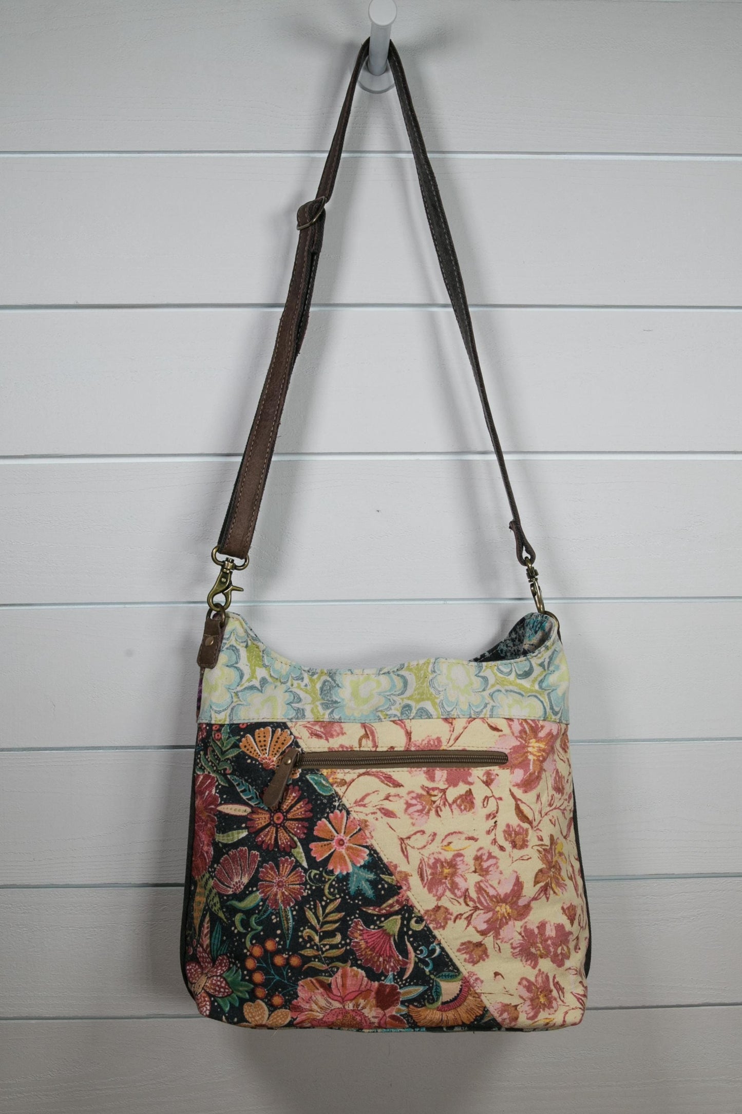 Le Fleur Shoulder Bag